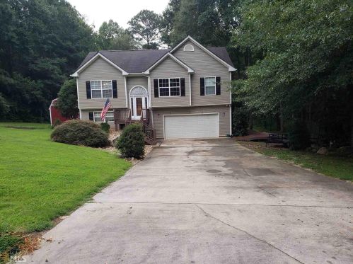 82 Westport Pl, Newnan, GA 30265-1681