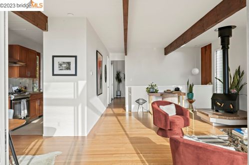 1471 Olympus Ave, Berkeley, CA 94708-2207