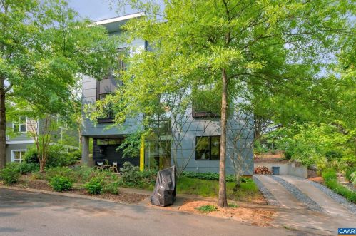 123 Riverbluff Cir, Charlottesville, VA 22902-9018