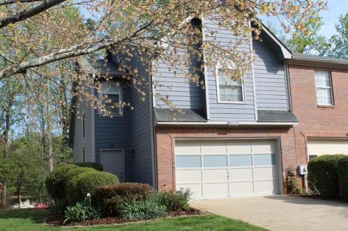 911 Edgewater Cir, Marietta, GA 30062-3838