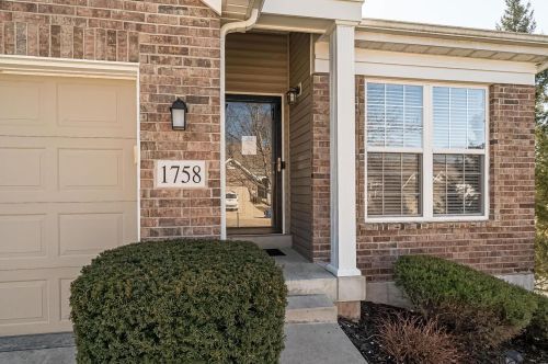 1758 Prestshire Dr, Fenton, MO 63026-6607