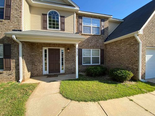715 Broderick Cir, Warner Robins GA  31088-2415 exterior
