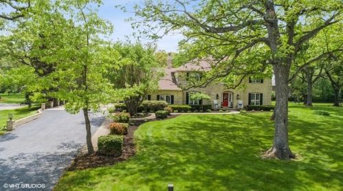 70 Horseshoe Ln, Lemont IL  60439-9118 exterior