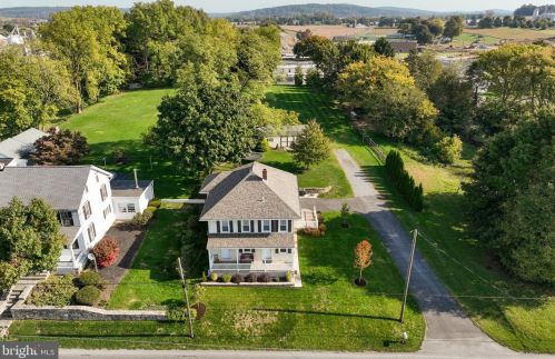 491 Wabash Rd, Ephrata, PA 17522-9615