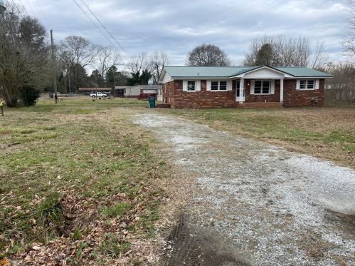 91 Adams Cir, Bowman, GA 30624-2145