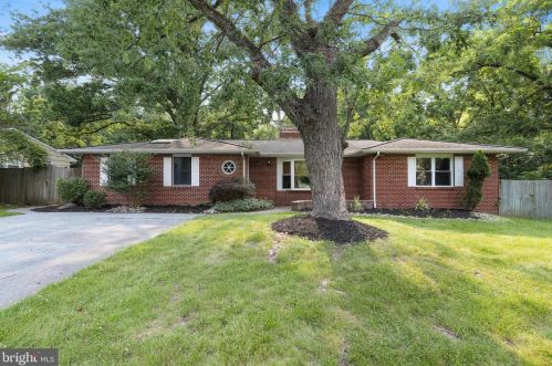 559 Drexel Ave, Trenton, NJ 08648-3844