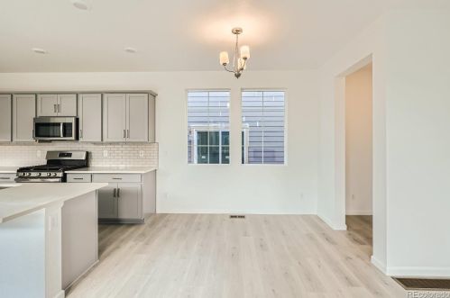 23949 34th Ave, Denver CO  80019-5918 exterior
