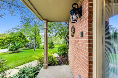 25 Culzean Ln, Palatine, IL 60067-8007