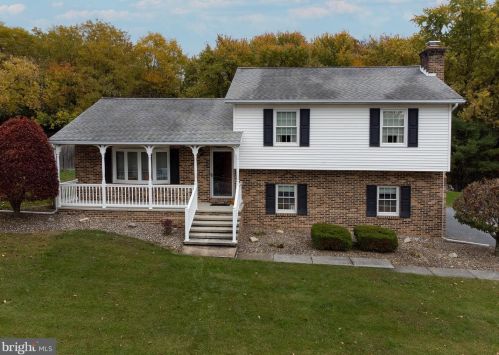 4932 Janelle Dr, Harrisburg, PA 17112-2144