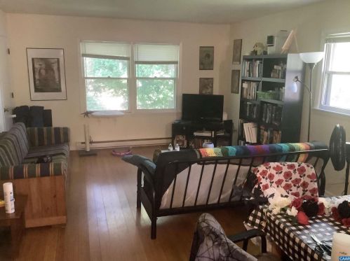 305 Paton St, Charlottesville, VA 22903-3837