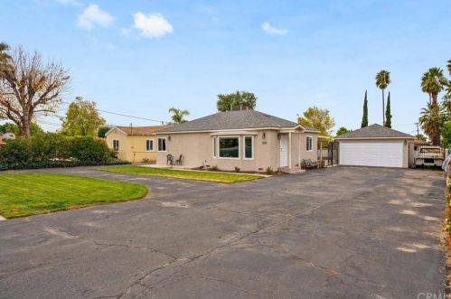 1205 Tourmaline Ave, Mountain Home Village, CA 92359-1254