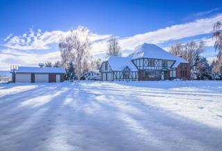2340 Mapleway Rd, Yakima, WA 98908-9660