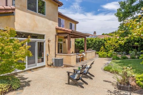 1969 Farndon Ave, Los Altos CA 94024-6944 exterior