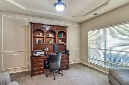 5912 Colby Dr, Plano TX  75094-4542 exterior