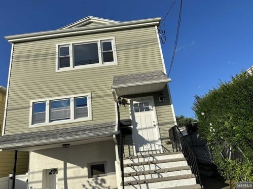 156 Crystal St, North Arlington, NJ 07031-5614
