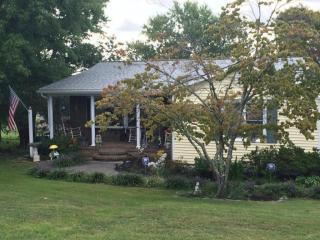 8021 Powell Heights Rd, Powell, TN 37849-3806