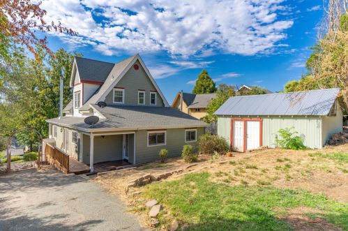 409 Court St, Jackson, CA 95642-2107