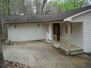 18 Port Tack Dr, Salem, SC 29676-4021