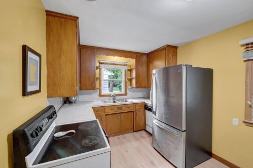 1202 Hoyt Ave, Saint Paul MN  55106-1131 exterior