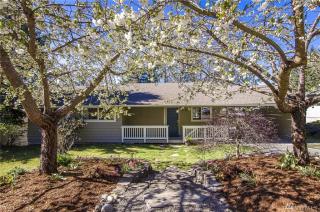 31 157th Ave, Bellevue, WA 98008-4613