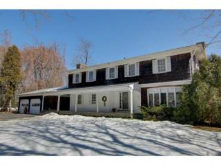 368 Rumstick Rd, Barrington, RI 02806-4926
