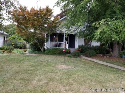 301 Scottville Rd, Palmyra, IL 62674-4535