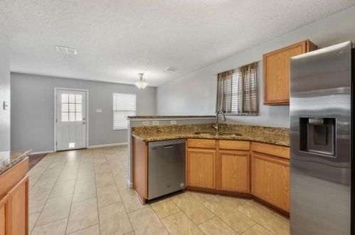 5024 Waterford Dr, Fort Worth TX  76179-4150 exterior