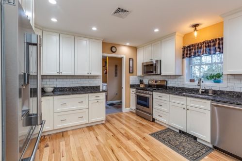 183 Clough Hill Rd, Concord, NH 03307-1204