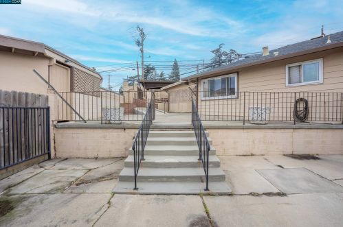 2805 Grant St, Concord CA  94520-4653 exterior