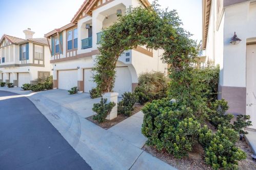 418 Carmel Creeper Pl, Encinitas, CA 92024-7706