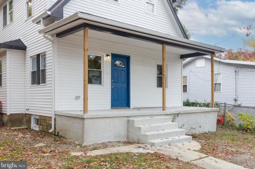16 Crestwood Ave, Somerdale, NJ 08083-1412