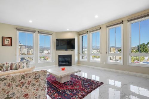 519 Caruso Ave, Glendale CA  91210-1518 exterior