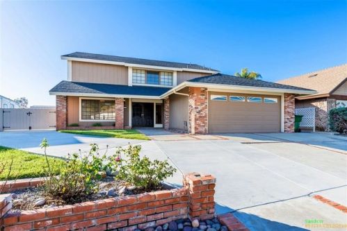 2811 Brandeis Dr, Oceanside, CA 92056-6353