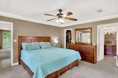 411 County Road 28, Angleton TX 77515-9420 exterior