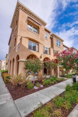 1924 Lee Way, Milpitas, CA 95035-9015