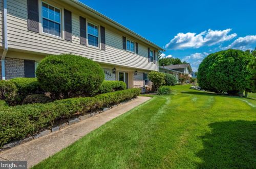 1306 Leister Dr, Silver Spring MD 20904-1547 exterior