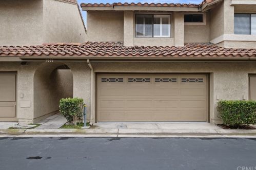 9888 Osborne Ct, Santa Ana, CA 92708-5867