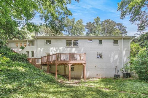 4142 Haverhill Dr, Atlanta GA  30342-3818 exterior