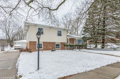 10418 Aspen Dr, Palos Hills, IL 60465-1712