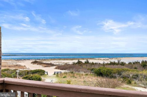 14 3rd St, Barnegat Light, NJ 08006-1400