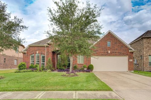 727 Valley Ridge Dr, Richmond TX  77469-4992 exterior