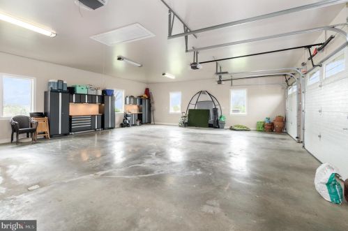 253 Bonnybrook Rd, Carlisle PA 17013-4214 exterior