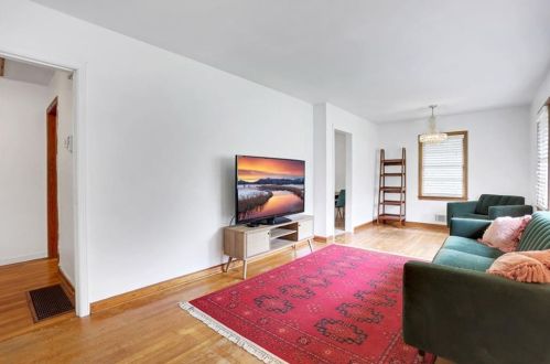 1680 Flintwood Dr, Atlanta GA  30316-4128 exterior