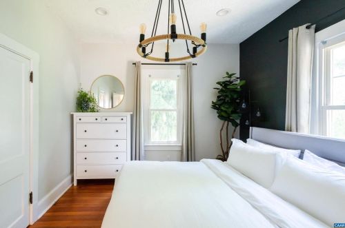 1112 Montrose Ave, Charlottesville VA  22902-6236 exterior