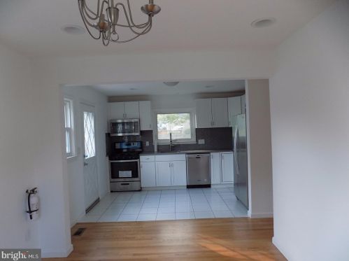 34 Erdman Ave, Princeton NJ  08540-3908 exterior