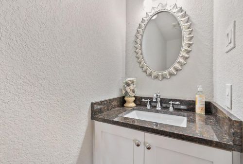 5426 Caladium Dr, Dallas TX  75230-2620 exterior