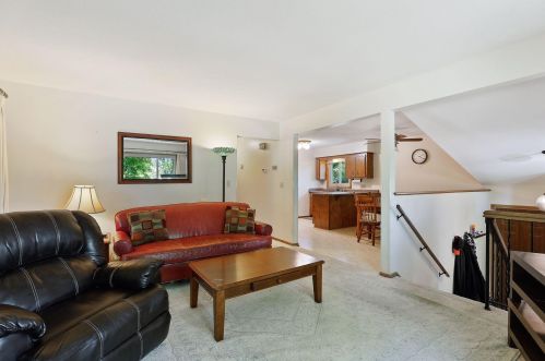 615 Bucher Ave, Saint Paul MN  55126-4628 exterior