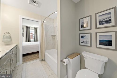 1804 4th St, Philadelphia PA  19122-2202 exterior