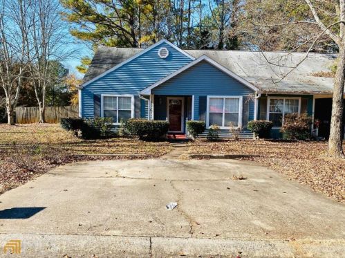 5125 Farm Place Dr, Holly Springs, GA 30188-4034