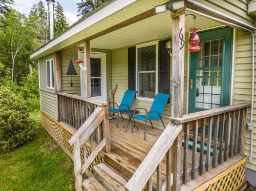 69 Station Rd, Jonesboro, ME 04648-3201